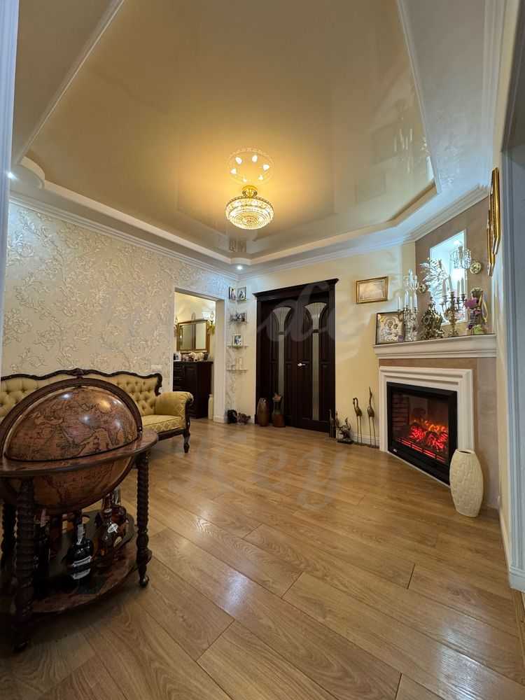 Аренда 4-комнатной квартиры 120 м², Михаила Донца ул., Драгоманова, 12А