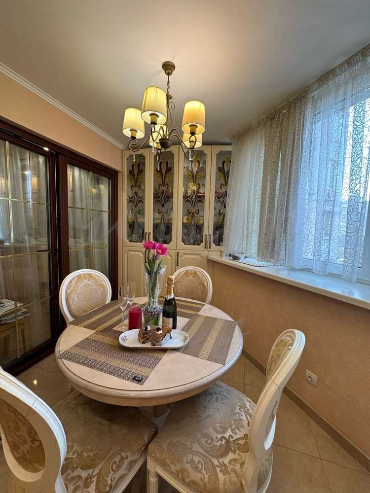 Аренда 4-комнатной квартиры 120 м², Михаила Донца ул., Драгоманова, 12А