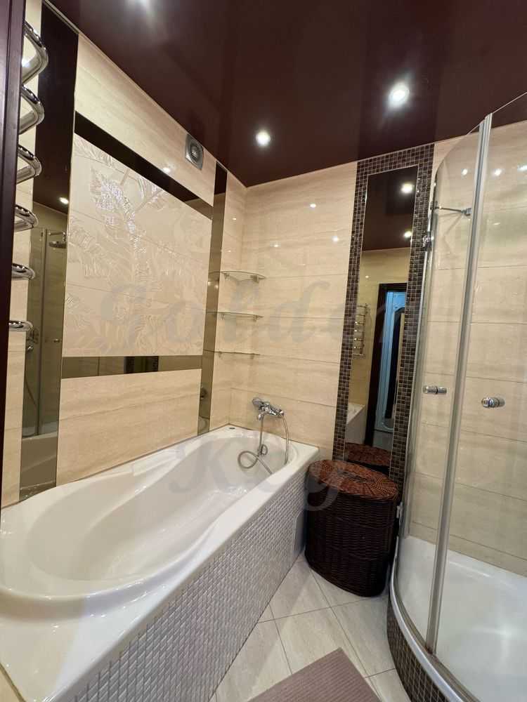 Аренда 4-комнатной квартиры 120 м², Михаила Донца ул., Драгоманова, 12А