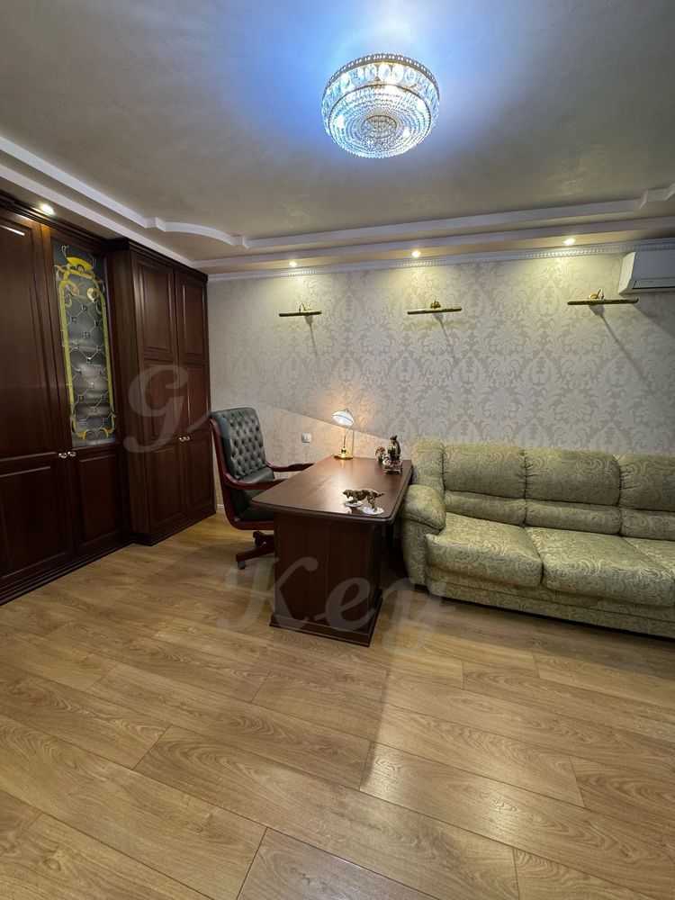 Аренда 4-комнатной квартиры 120 м², Михаила Донца ул., Драгоманова, 12А