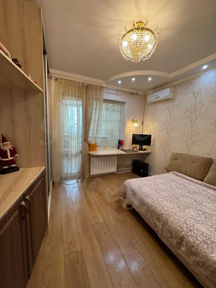 Аренда 4-комнатной квартиры 120 м², Михаила Донца ул., Драгоманова, 12А