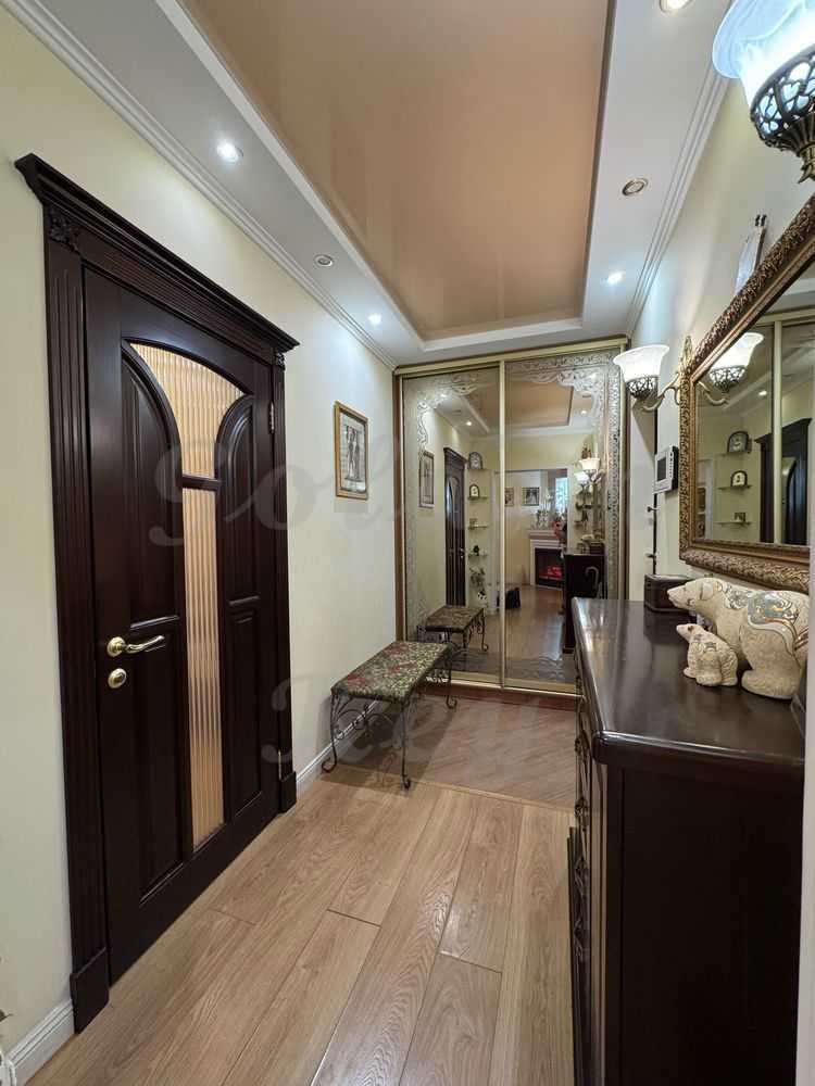 Аренда 4-комнатной квартиры 120 м², Михаила Донца ул., Драгоманова, 12А