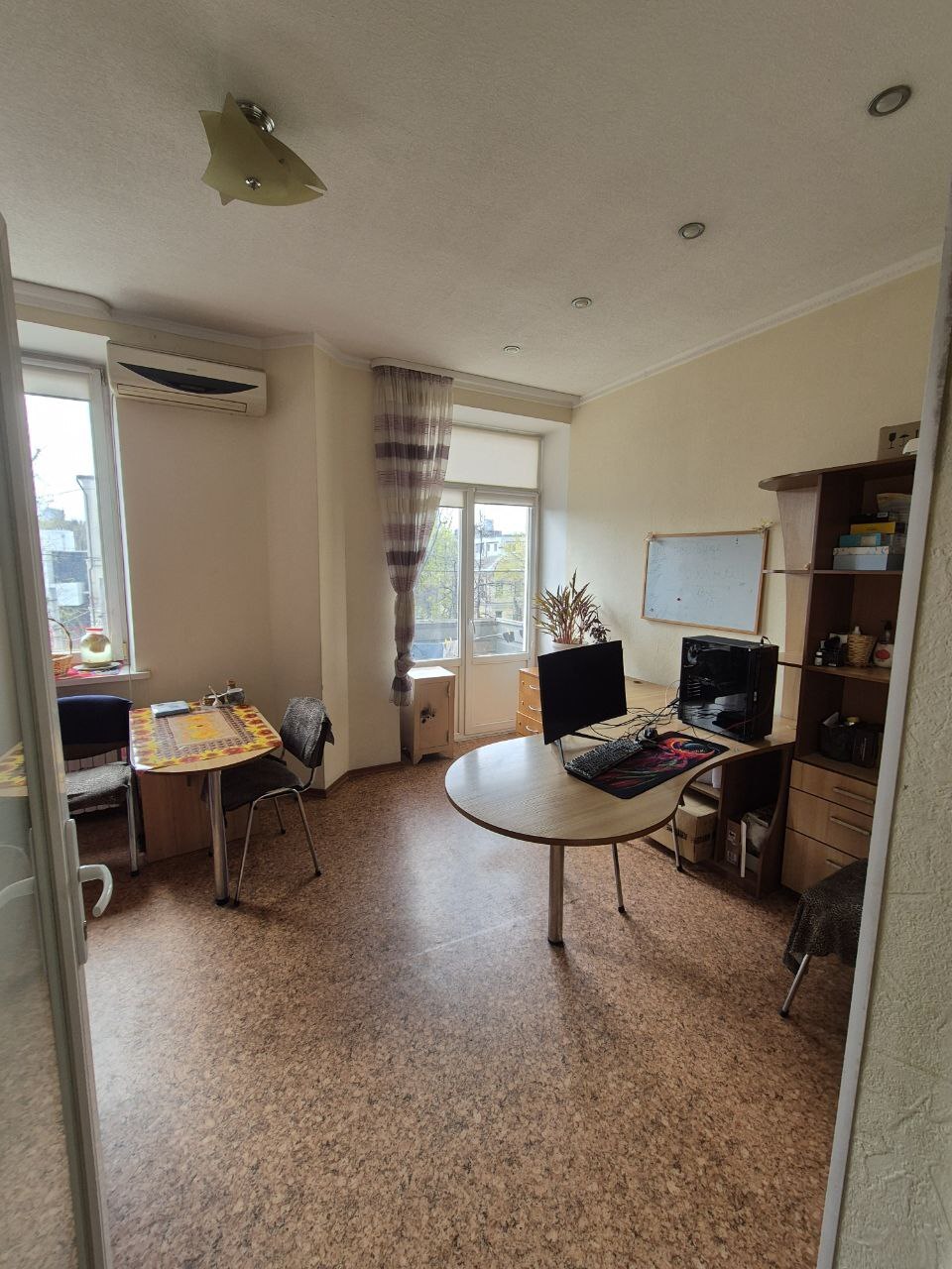 Продаж 1-кімнатної квартири 58 м², Дмитрія Яворницького просп.