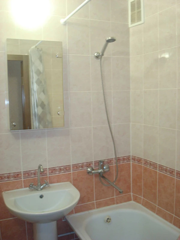Продажа 2-комнатной квартиры 45 м²