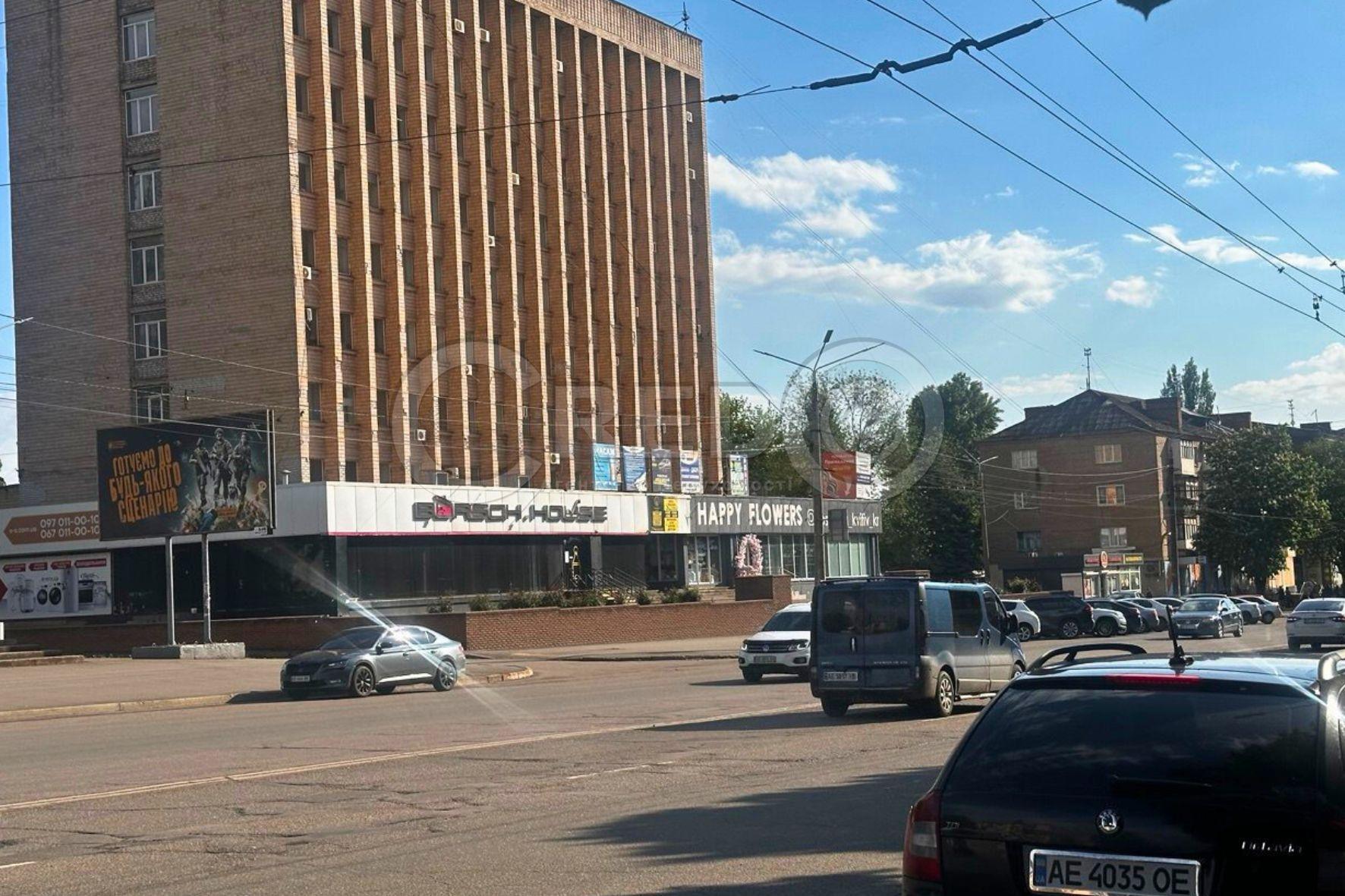 Аренда торгового помещения 41.3 м², Владимира Великого ул.