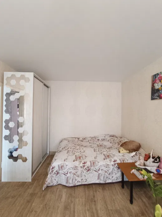 Продаж 1-кімнатної квартири 32 м², Петрова Генерала вул.
