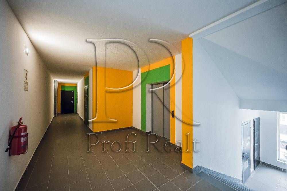 Продажа 1-комнатной квартиры 40 м², Машиностроителей ул., 16