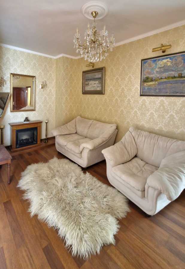 Оренда 2-кімнатної квартири 69 м², Євгена Коновальця вул., 44А