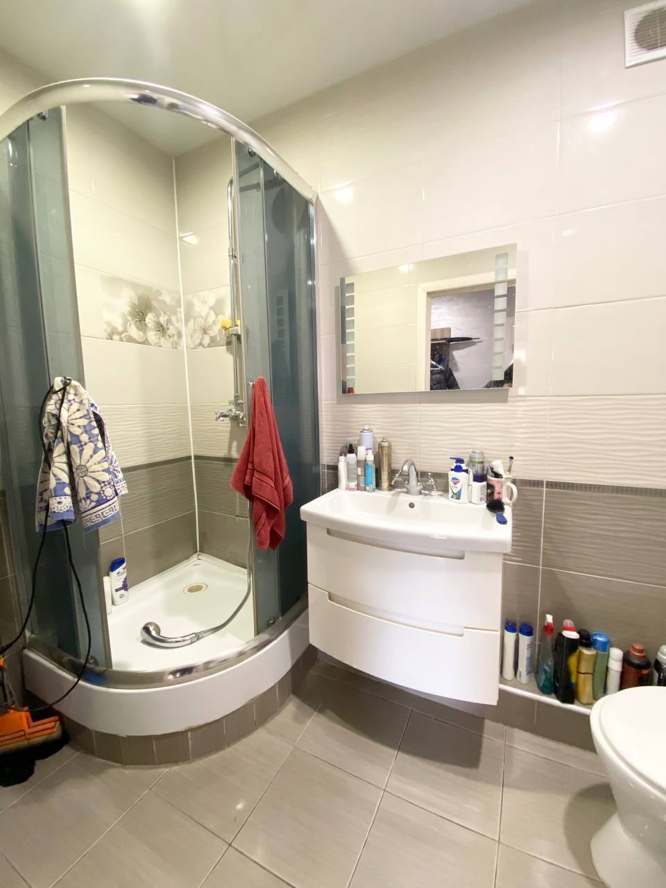 Продажа 1-комнатной квартиры 50.4 м², Институтский пер.