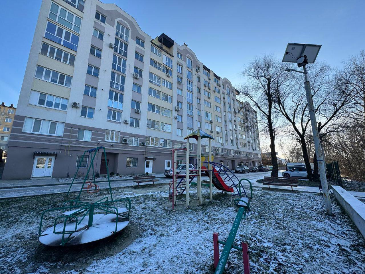 Продажа 1-комнатной квартиры 50.4 м², Институтский пер.