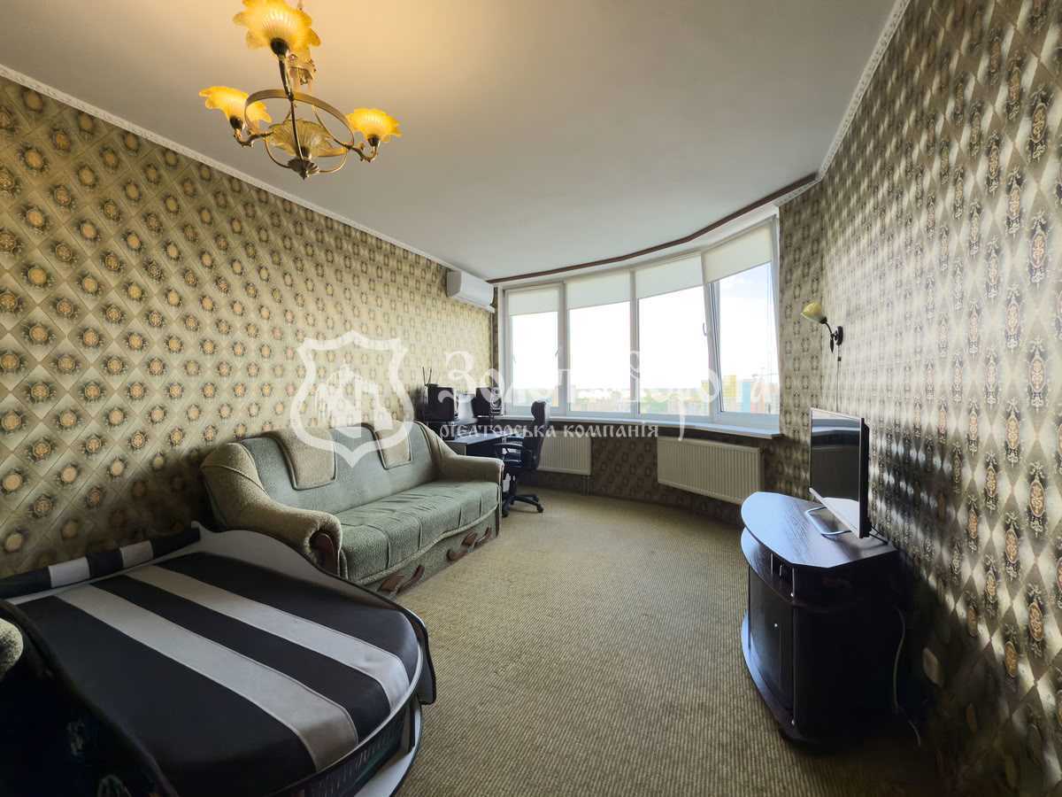 Продажа 1-комнатной квартиры 48.6 м², Уликовая ул., Харківське шосе, 19а