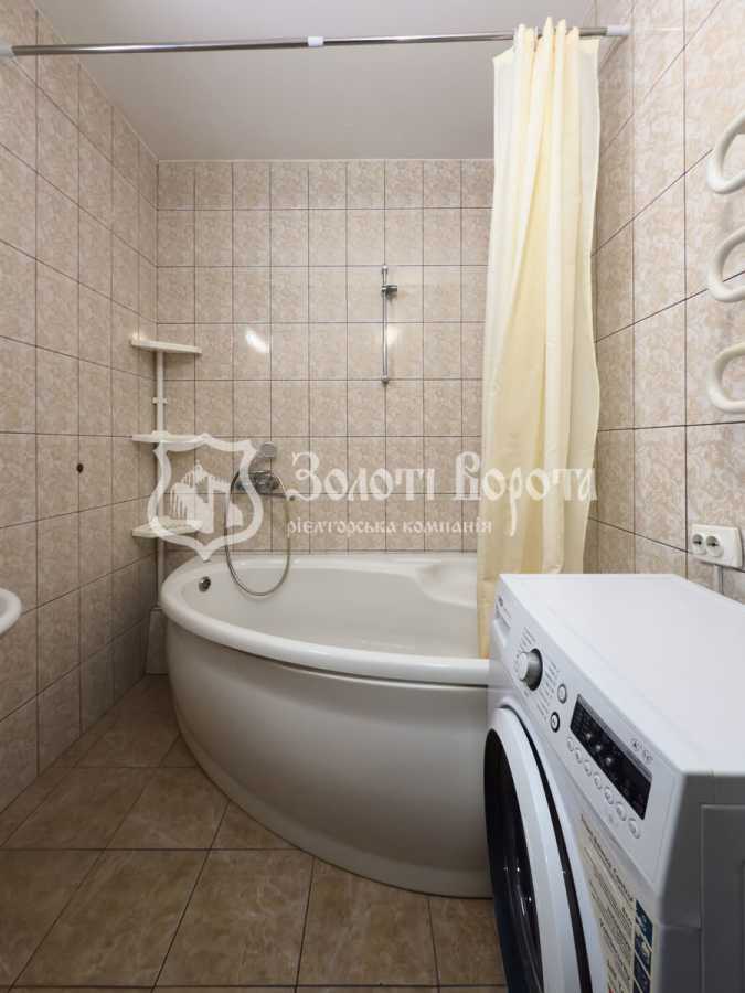 Продажа 1-комнатной квартиры 48.6 м², Уликовая ул., Харківське шосе, 19а