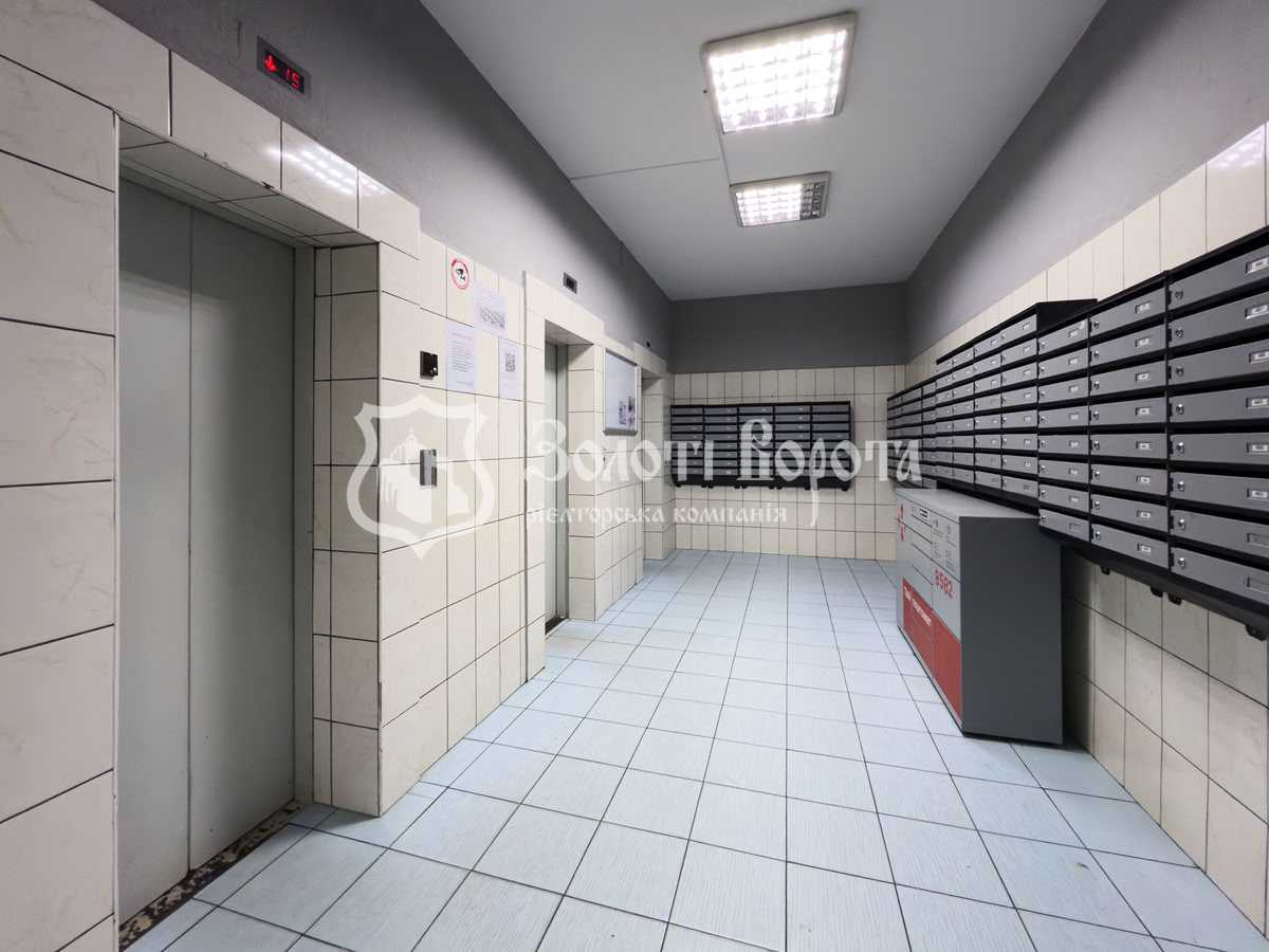 Продажа 1-комнатной квартиры 48.6 м², Уликовая ул., Харківське шосе, 19а