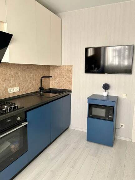 Продаж 1-кімнатної квартири 47.2 м², Харківська вул.