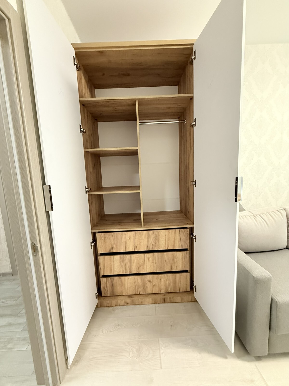 Оренда 2-кімнатної квартири 62 м², Каховська вул., 62