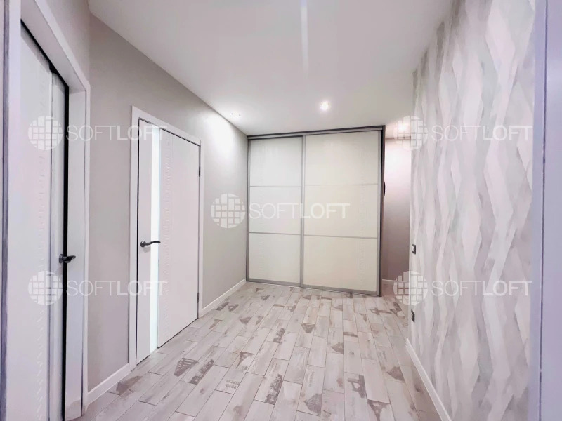 Продажа 2-комнатной квартиры 62 м²