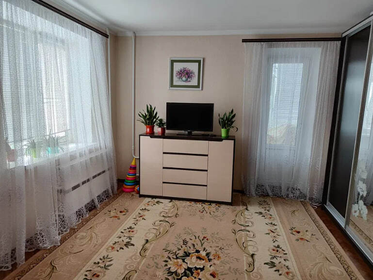 Продажа 1-комнатной квартиры 41 м², Михаила Лушпы просп.