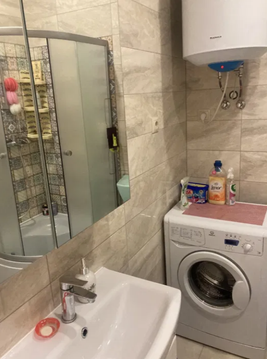 Продажа 1-комнатной квартиры 43 м², Литературная ул.
