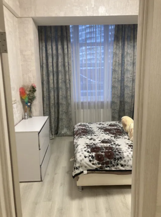 Продажа 1-комнатной квартиры 43 м², Литературная ул.