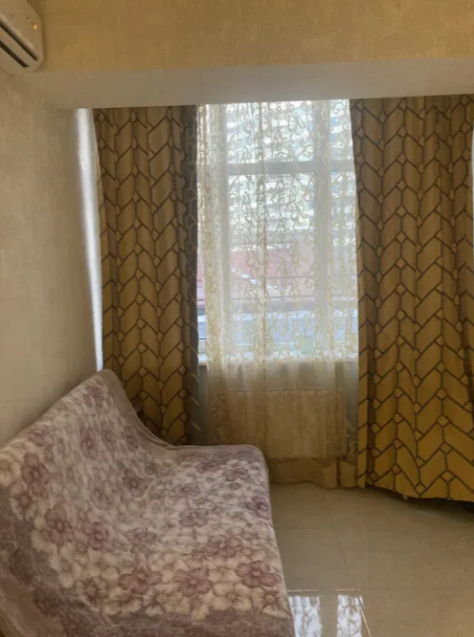 Продажа 1-комнатной квартиры 43 м², Литературная ул.