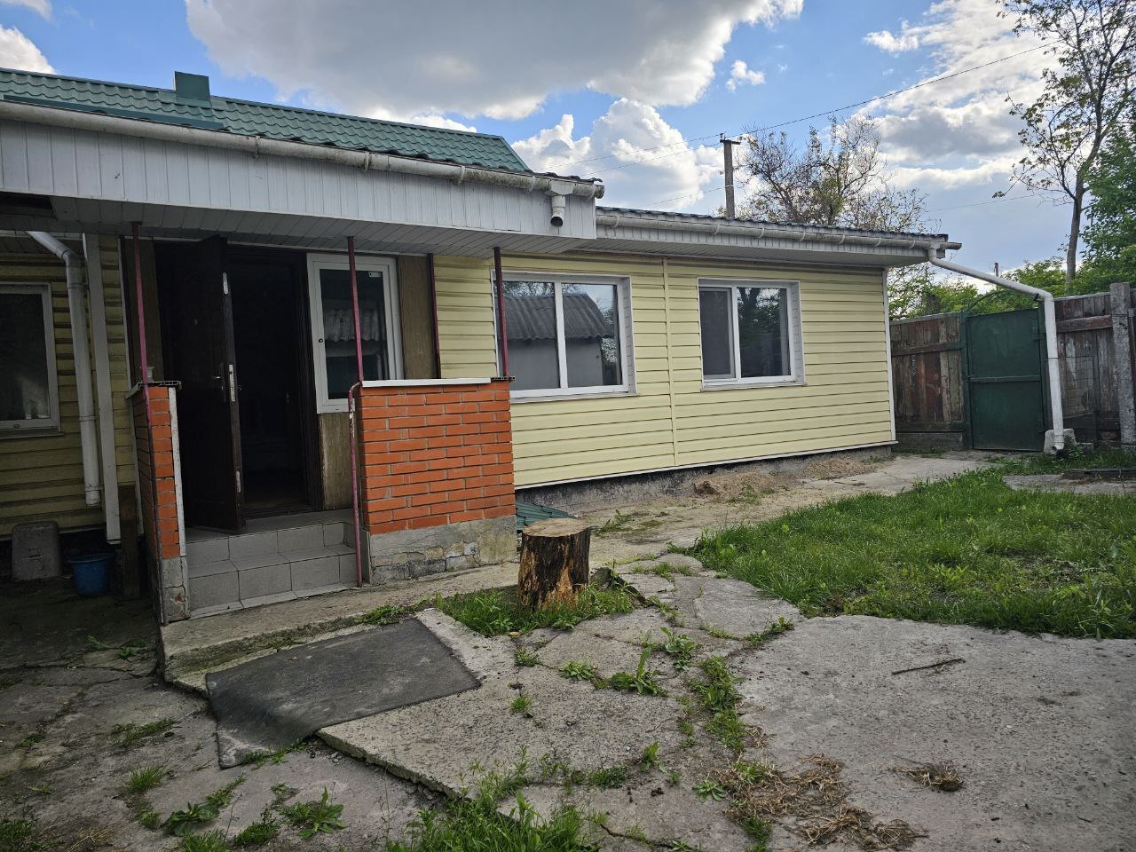 Продаж будинку 100 м²