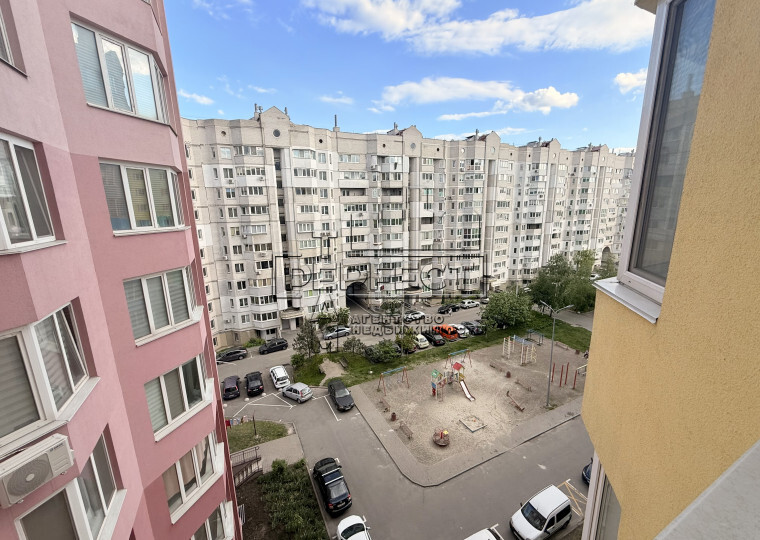 Продажа 1-комнатной квартиры 40 м², Тепличная ул., 48
