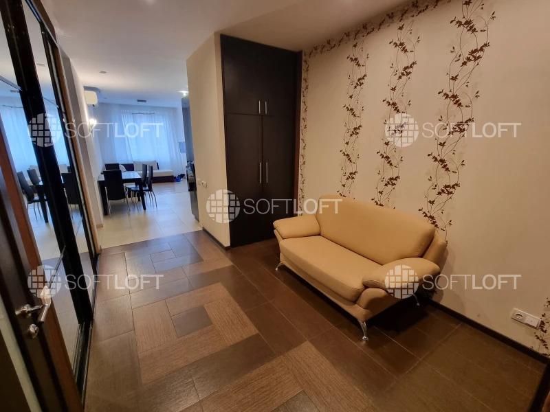 Продажа 2-комнатной квартиры 91 м²