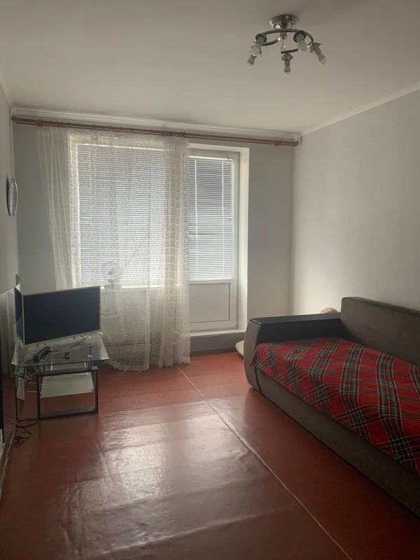 Продажа 2-комнатной квартиры 45 м²