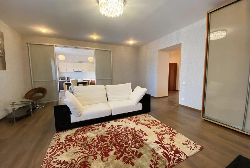 Продажа 2-комнатной квартиры 143 м²