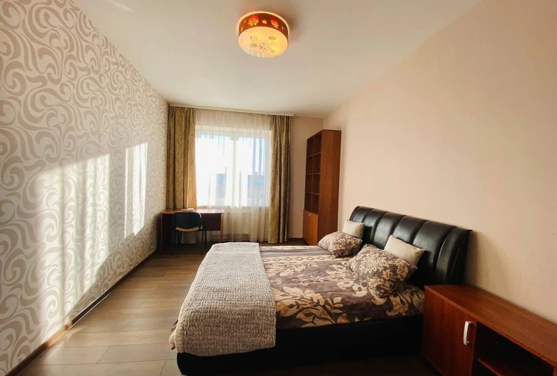 Продажа 2-комнатной квартиры 143 м²