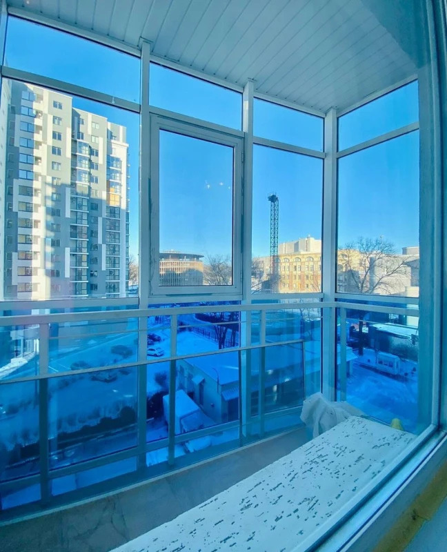 Продажа 2-комнатной квартиры 143 м²