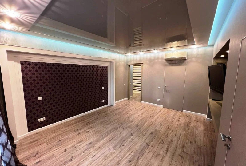 Продажа 2-комнатной квартиры 144 м²