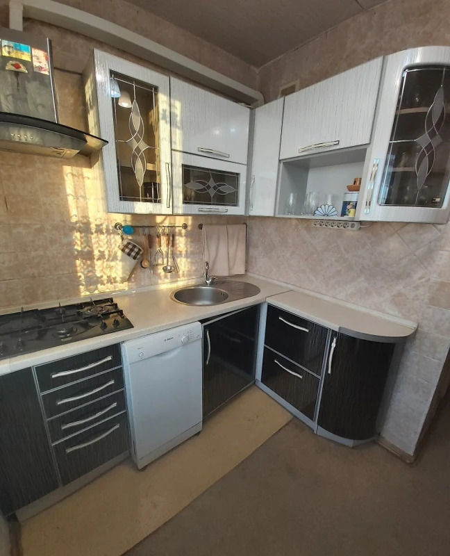 Продажа 3-комнатной квартиры 62 м²