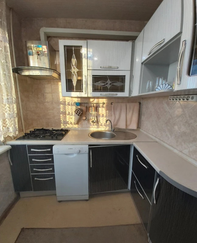 Продажа 3-комнатной квартиры 62 м²