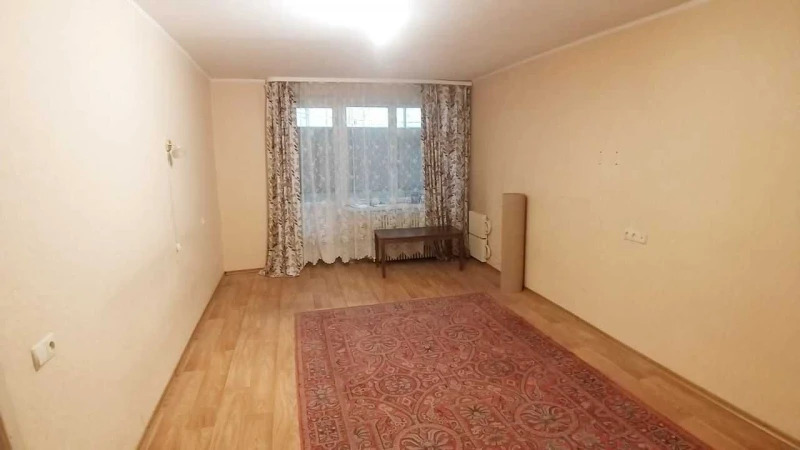 Продажа 2-комнатной квартиры 54 м²