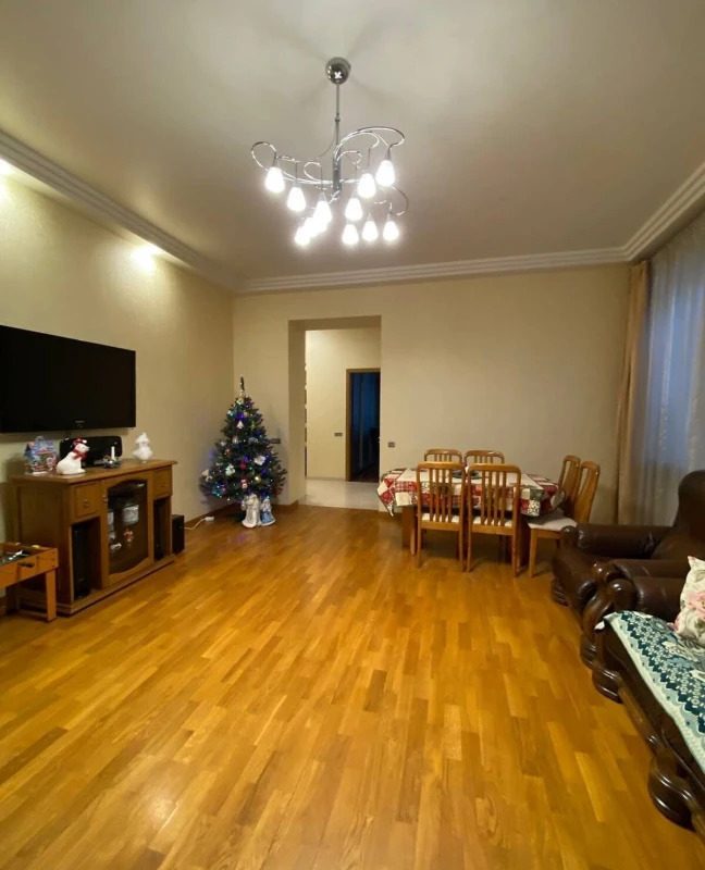 Продажа 3-комнатной квартиры 103 м²
