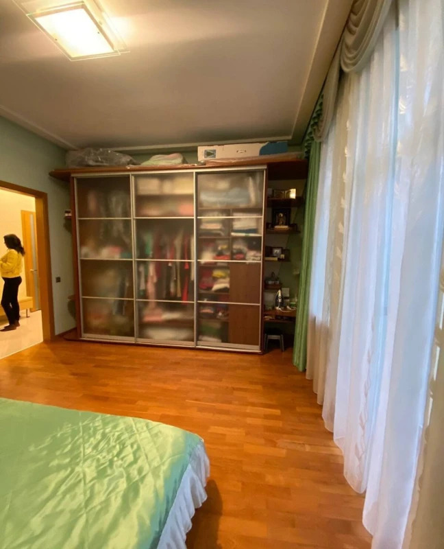 Продажа 3-комнатной квартиры 103 м²
