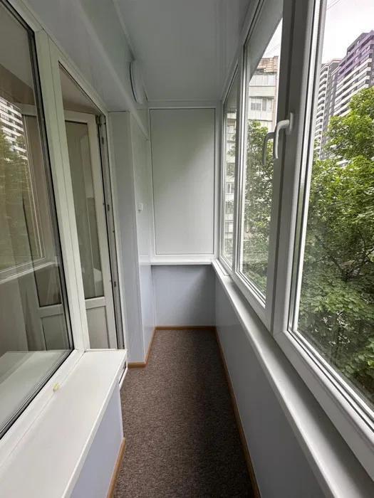 Продажа 2-комнатной квартиры 46 м², Семьи Идзиковских ул.