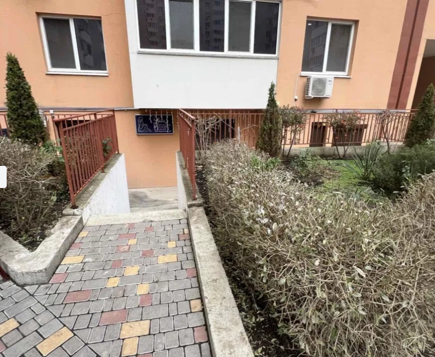 Оренда офісу 60 м², Массив Радужный вул.