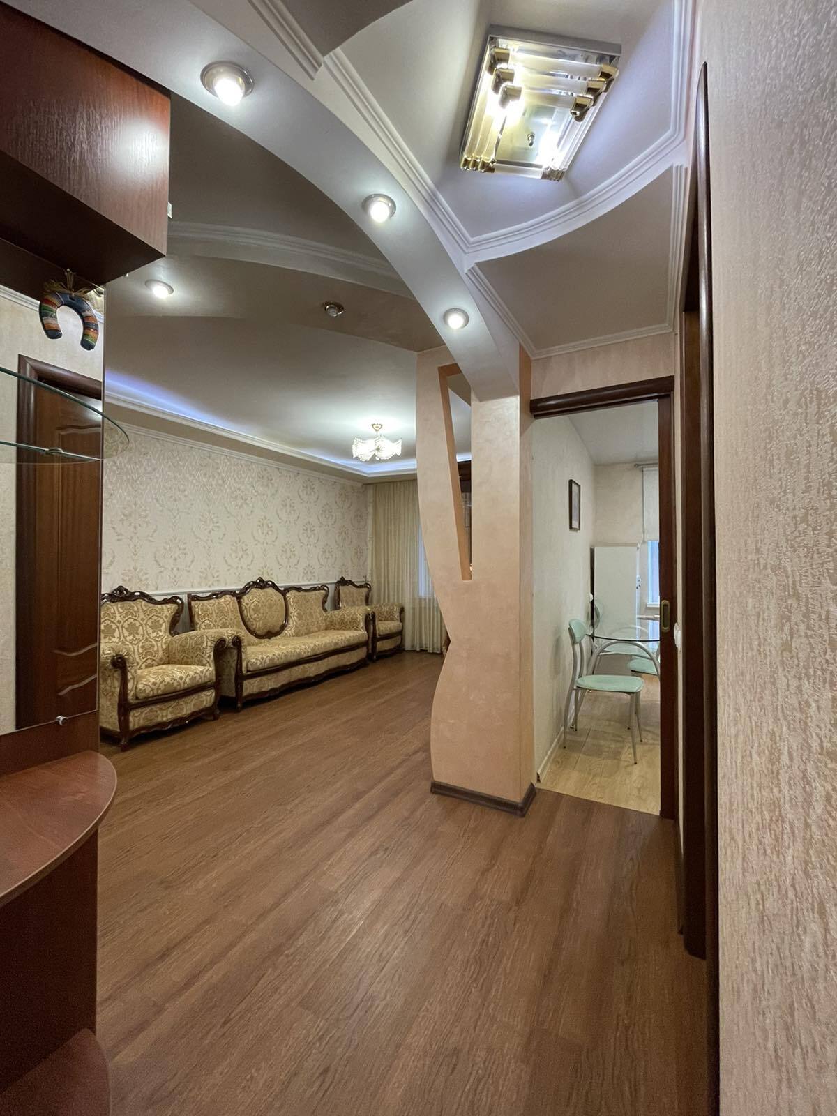 Аренда 3-комнатной квартиры 64 м², Героев просп., 9
