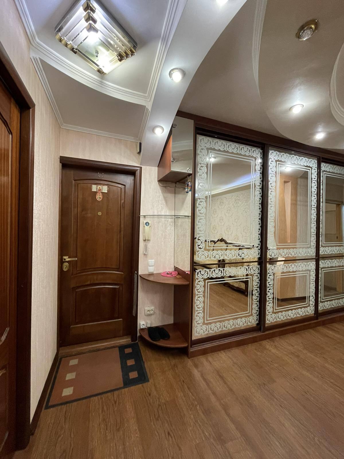 Аренда 3-комнатной квартиры 64 м², Героев просп., 9