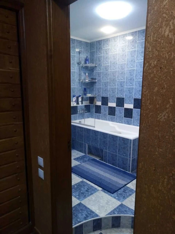 Продажа 3-комнатной квартиры 65 м²