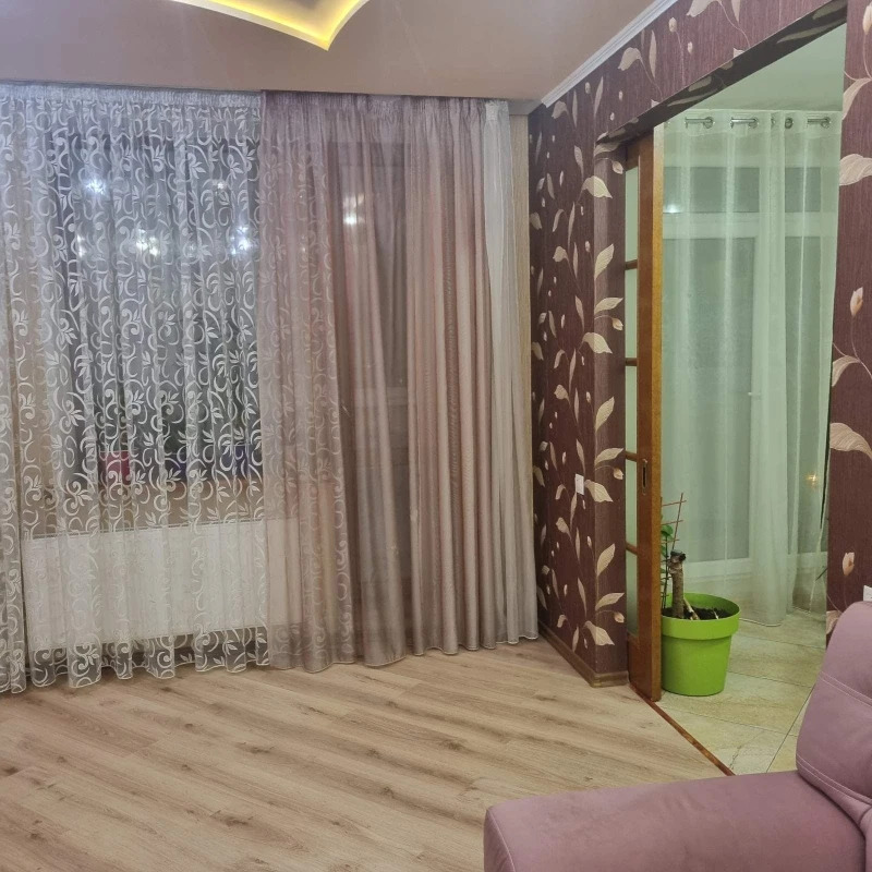 Продажа 1-комнатной квартиры 79 м²