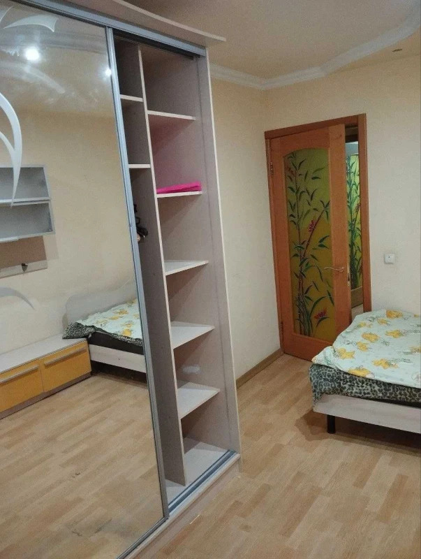 Продаж 3-кімнатної квартири 68 м²