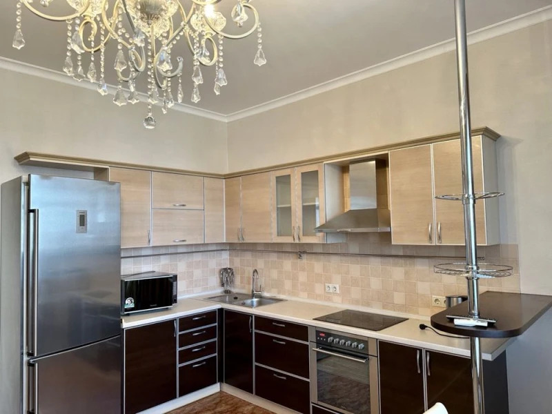 Аренда 1-комнатной квартиры 67 м²