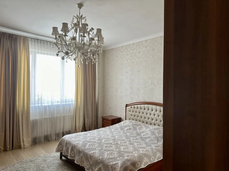 Аренда 1-комнатной квартиры 67 м²