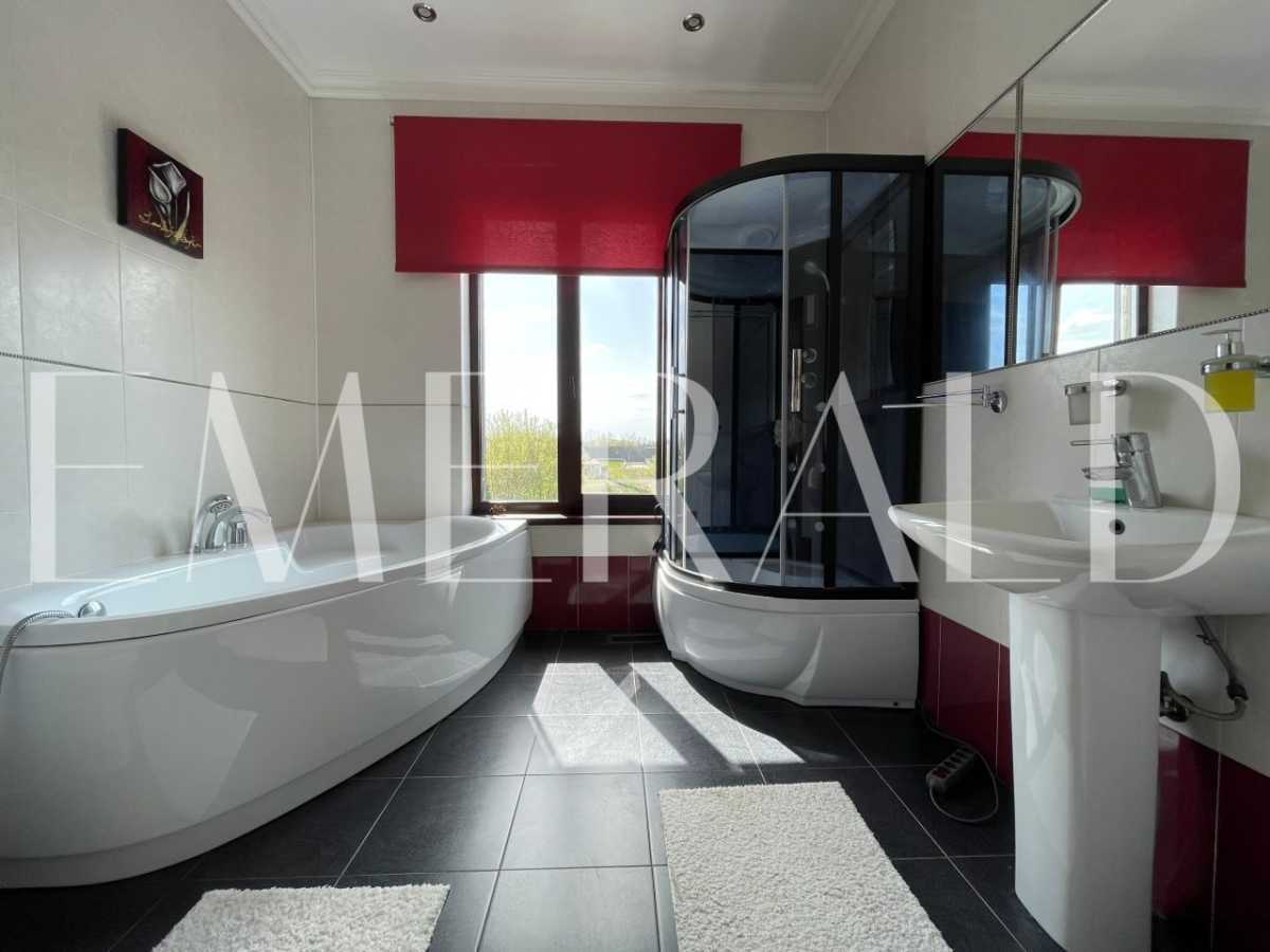 Продаж будинку 244.9 м², Пещаная, 55Е