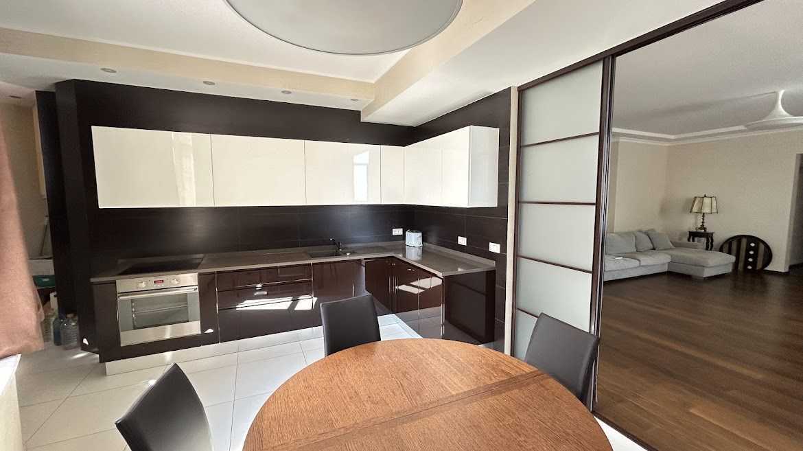 Аренда 3-комнатной квартиры 130 м², Французский бул., 22/2