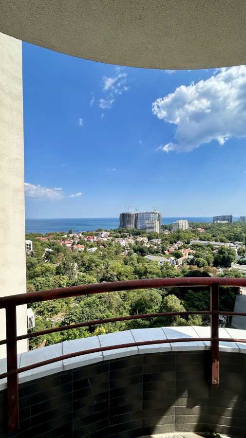 Аренда 3-комнатной квартиры 130 м², Французский бул., 22/2