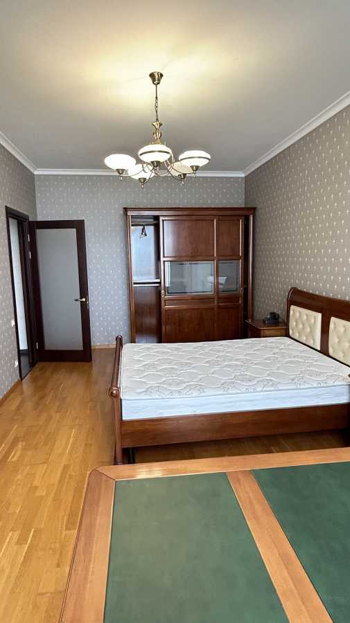 Аренда 3-комнатной квартиры 130 м², Французский бул., 22/2